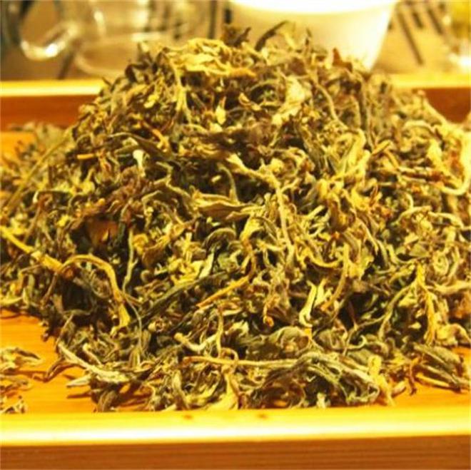 亿百体育：老鹰茶是什么茶？细说老鹰茶的来历和作用(图1)