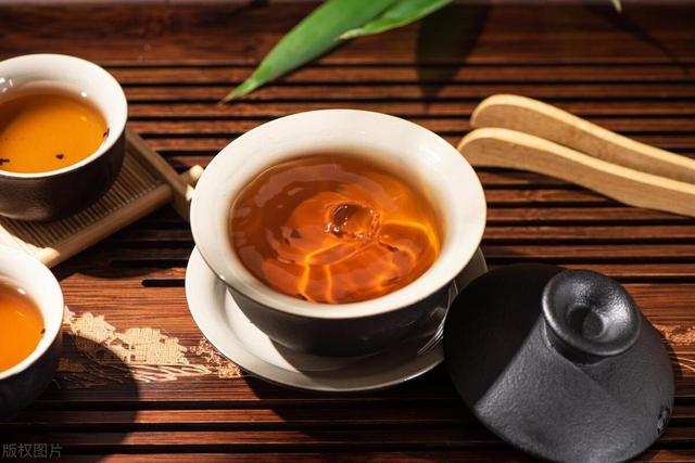 亿百体育：茶客最容易忽视的那些茶具卫生你知道吗？(图4)