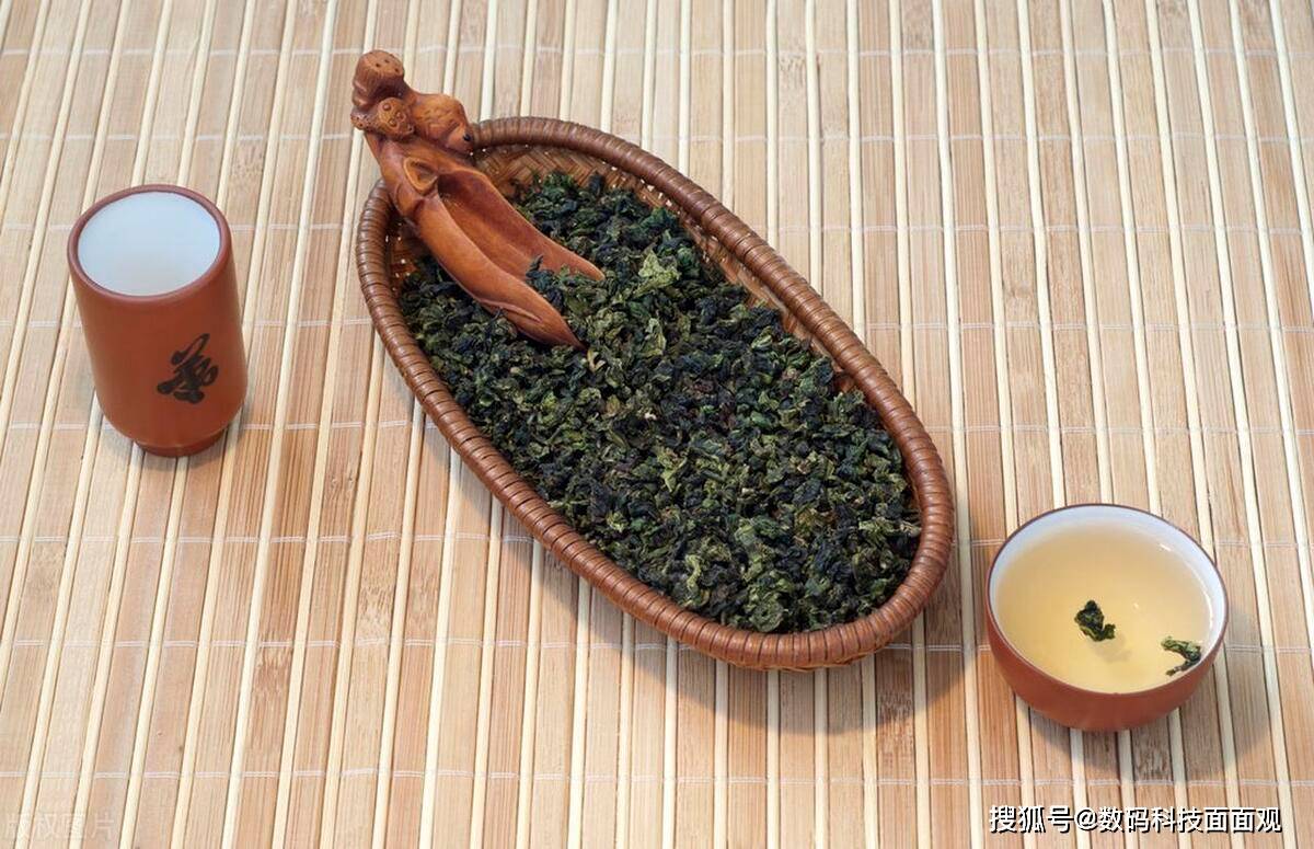 亿百体育：中国10大名茶排名各自特点与口感茶叶产地(图11)